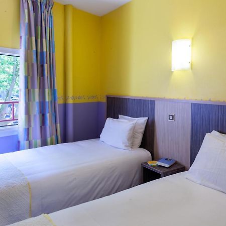 Brit Hotel Le Lion D'Or Шинон Экстерьер фото