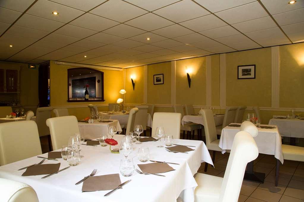 Brit Hotel Le Lion D'Or Шинон Ресторан фото