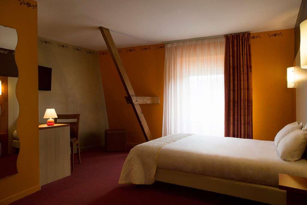 Brit Hotel Le Lion D'Or Шинон Номер фото