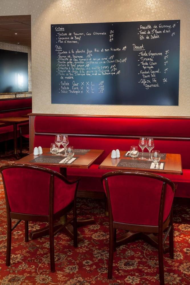 Brit Hotel Le Lion D'Or Шинон Экстерьер фото