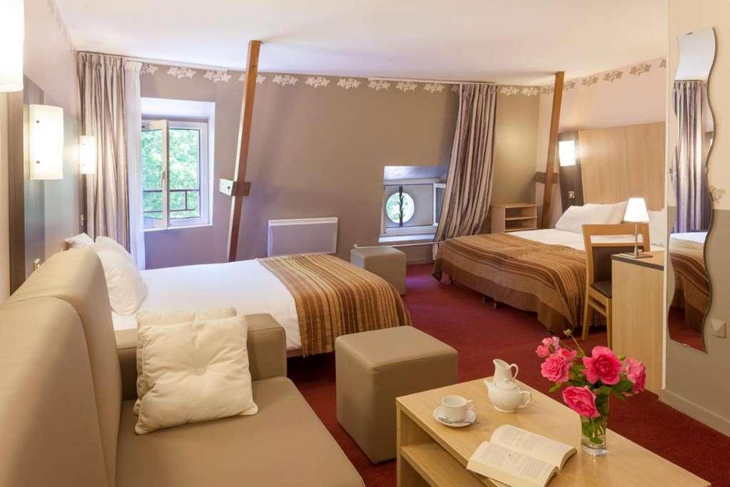 Brit Hotel Le Lion D'Or Шинон Номер фото
